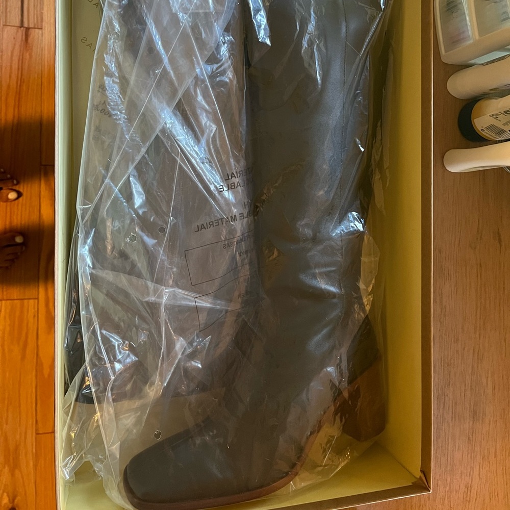 ALOHAS East Knee High Leather Boot- Dark Green - Picture 7 of 8